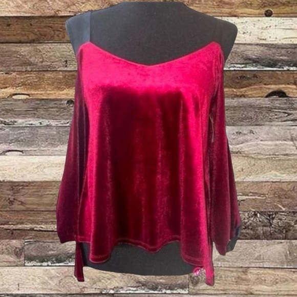 Romeo & Juliet Couture Tops - Romeo & Juliet Cold Shoulder Blouse
